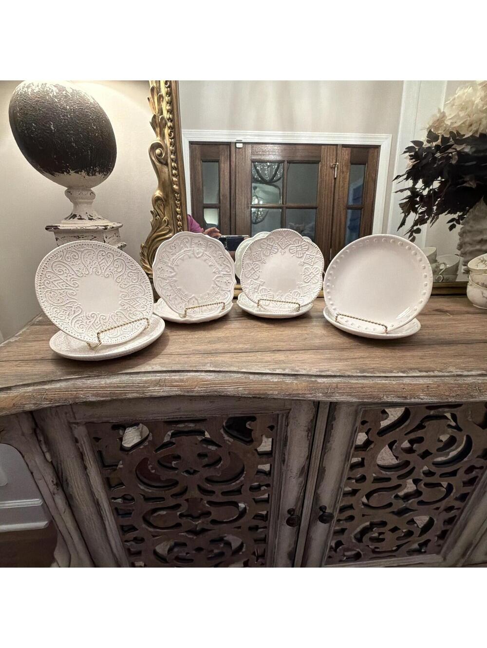 Maison de Versailles Blanc Appetizer Plates - Set of 8 - Excellent
